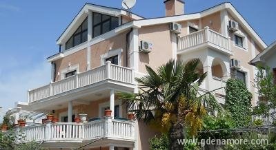 Maric apartmani, Privatunterkunft im Ort Kumbor, Montenegro